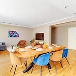 Bm-Appartement Chic Avec Terrasse - Champs-Elysees