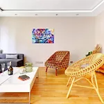Bm-Appartement Chic Avec Terrasse - Champs-Elysees