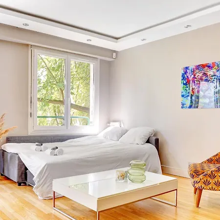 Apartment Bm-appartement Chic Avec Terrasse - Champs-elysees