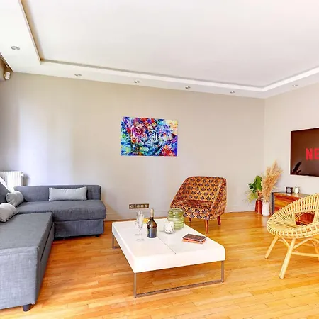 Appartamento Bm-appartement Chic Avec Terrasse - Champs-elysees *